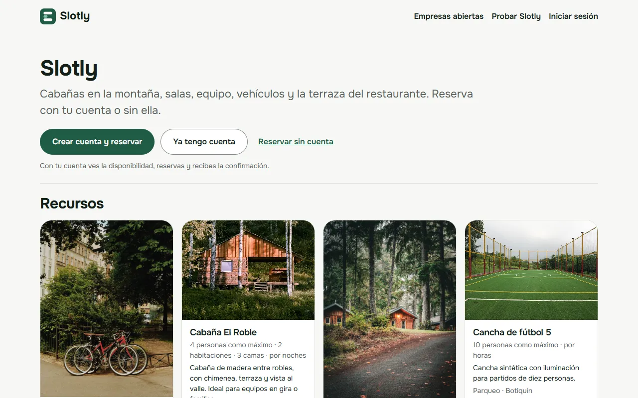Página pública de una empresa en Slotly, vista en una computadora